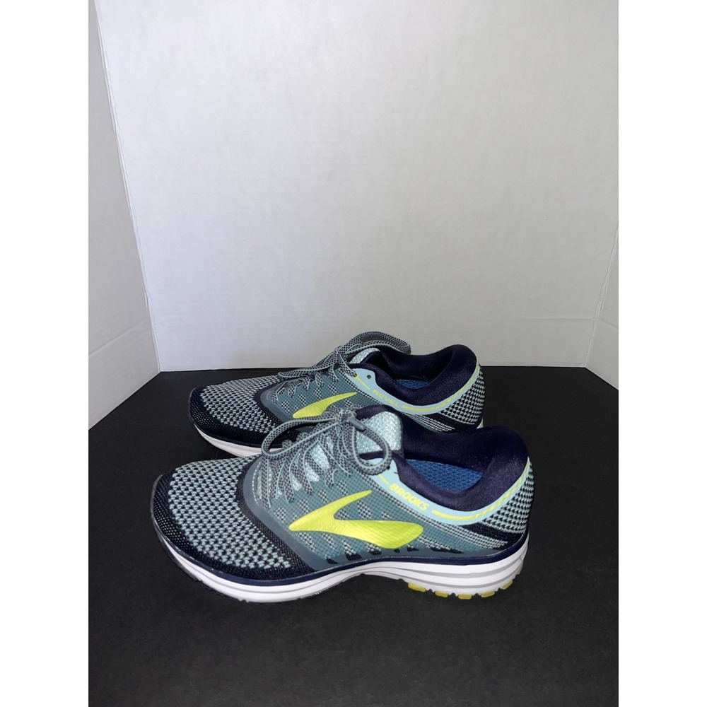 Brooks Womens (Size 7 Medium B) Revel Lightweight Sneakers 1202491B402
